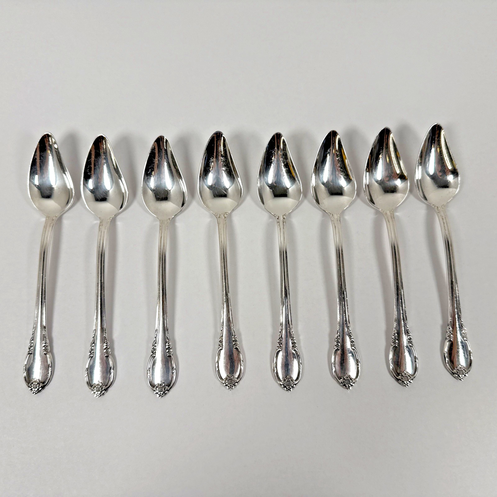 Vintage 1847 Roger’s And Bros Remembrance Fruit Spoon Silver Plated Set Of 8