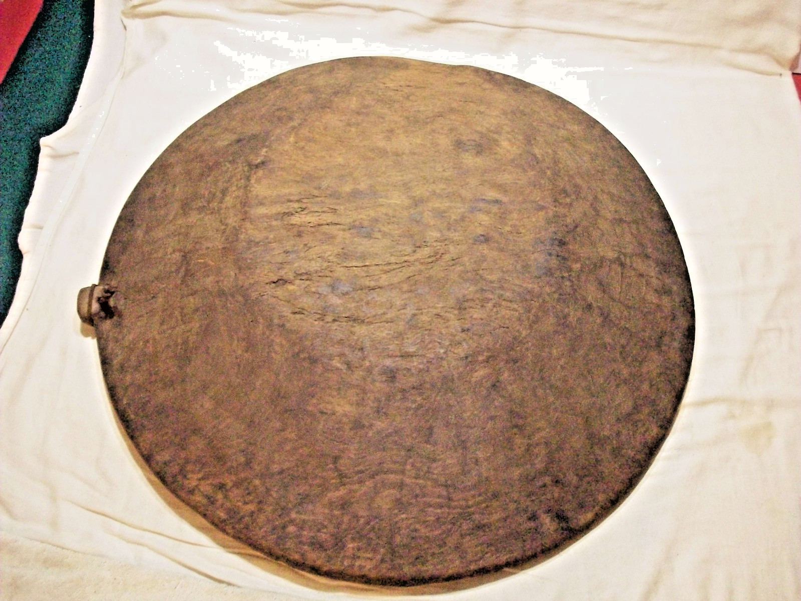 ANTIQUE PRIMATIVE HAND HEWN BURL WOOD VERY LARGE BOWL 25 1/2″ DIA.