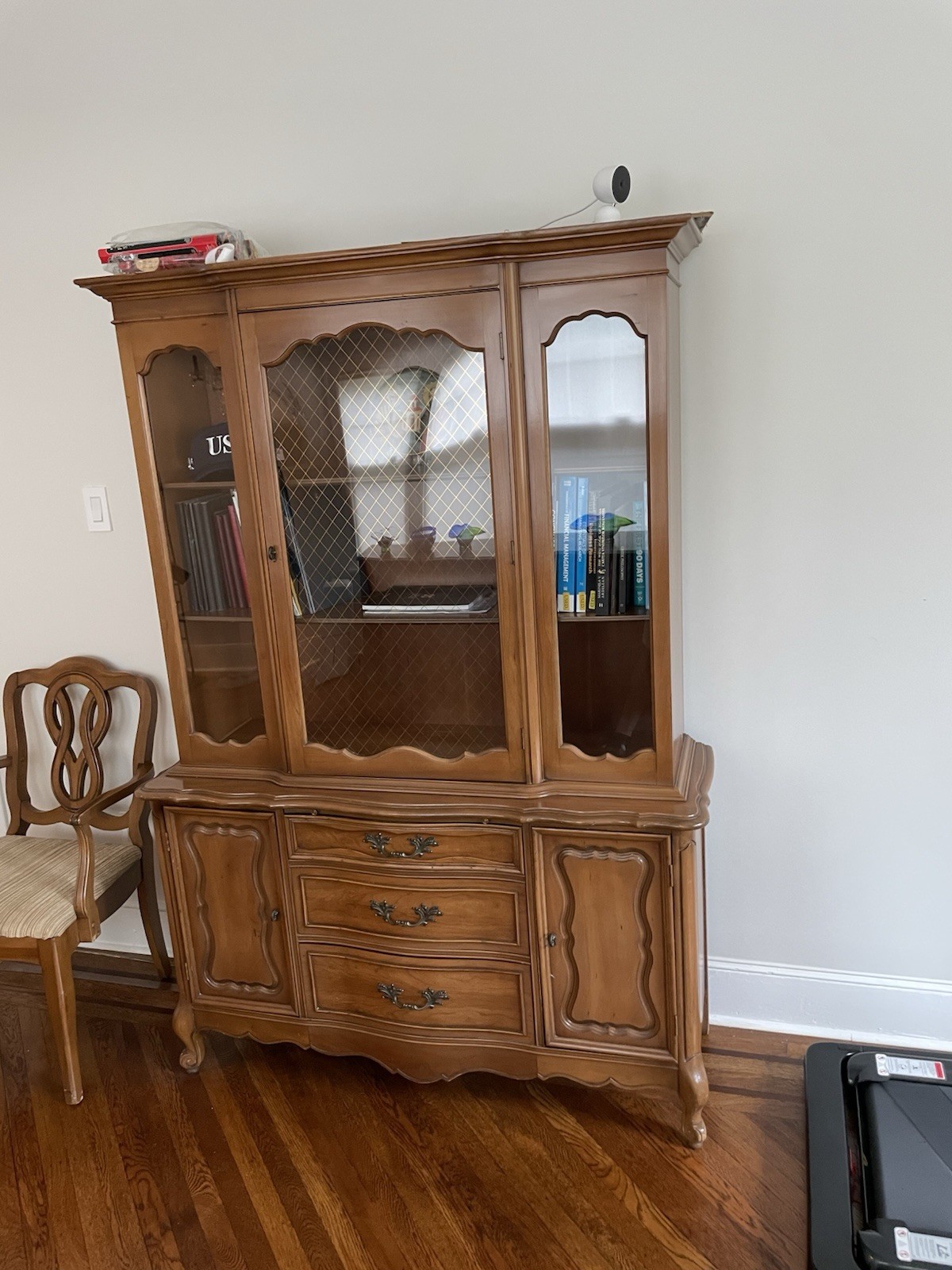 Antique French Provincial Hutch / China Cabinet / Bookshelf