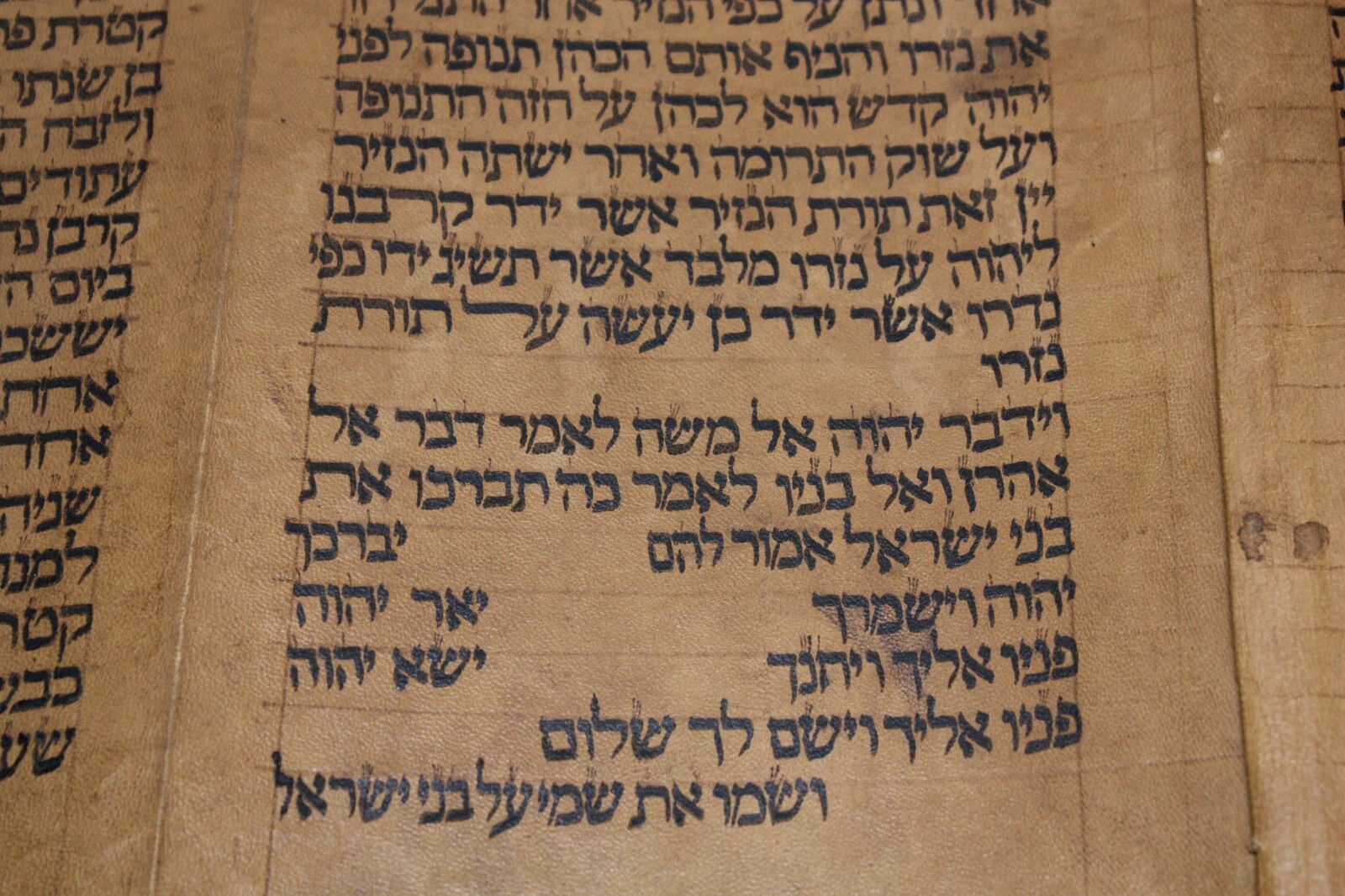 ANCIENT COMPLETE TORAH BIBLE MANUSCRIPT SCROLL DEER PARCHMENT 450 YRS ITALY