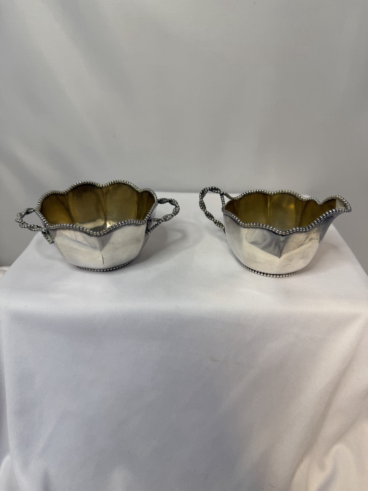 Silver City Plate Co. Quadruple Plate Meriden CT Silverplate Handled Bowls Pair