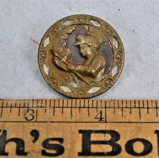 antique sewing button 1 3/8 in brass picture crusader knight brass shank 1800