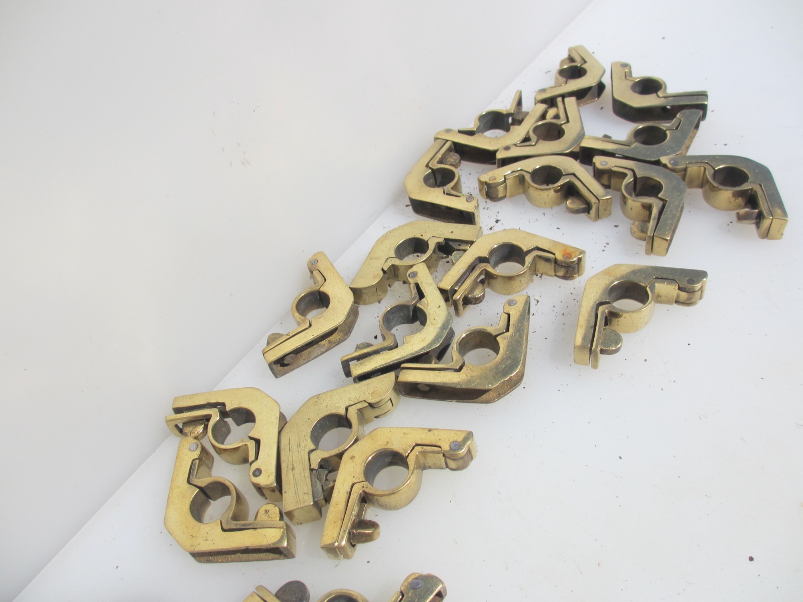 Antique Brass Stair Rod Clips Vintage Pipe Rail Pole CLIPS ONLY x20 / 14mm hole