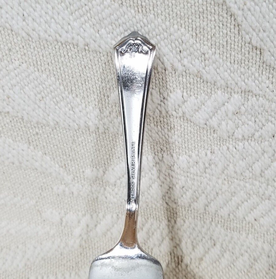 WINTHROP SILVER PLATE DESSERT APPETIZER HOR D’VOUERS COCKTAIL SMALL BABY FORK 4″