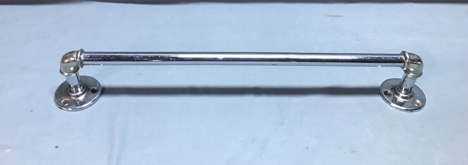 VTG 23″ Good MFG Chrome Over Brass Industrial Style Towel Bar Rack Old 1122-24B