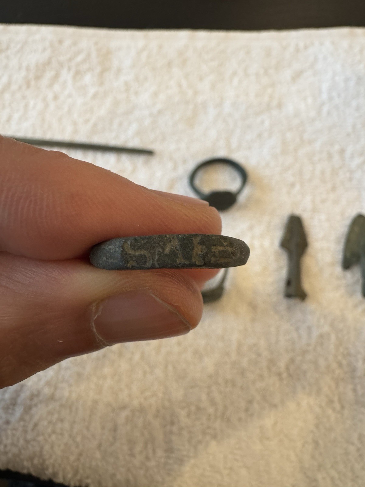 Ancient Bronze Artifact Collection – Rings, Arrowheads, Pin & Openwork Ornaments