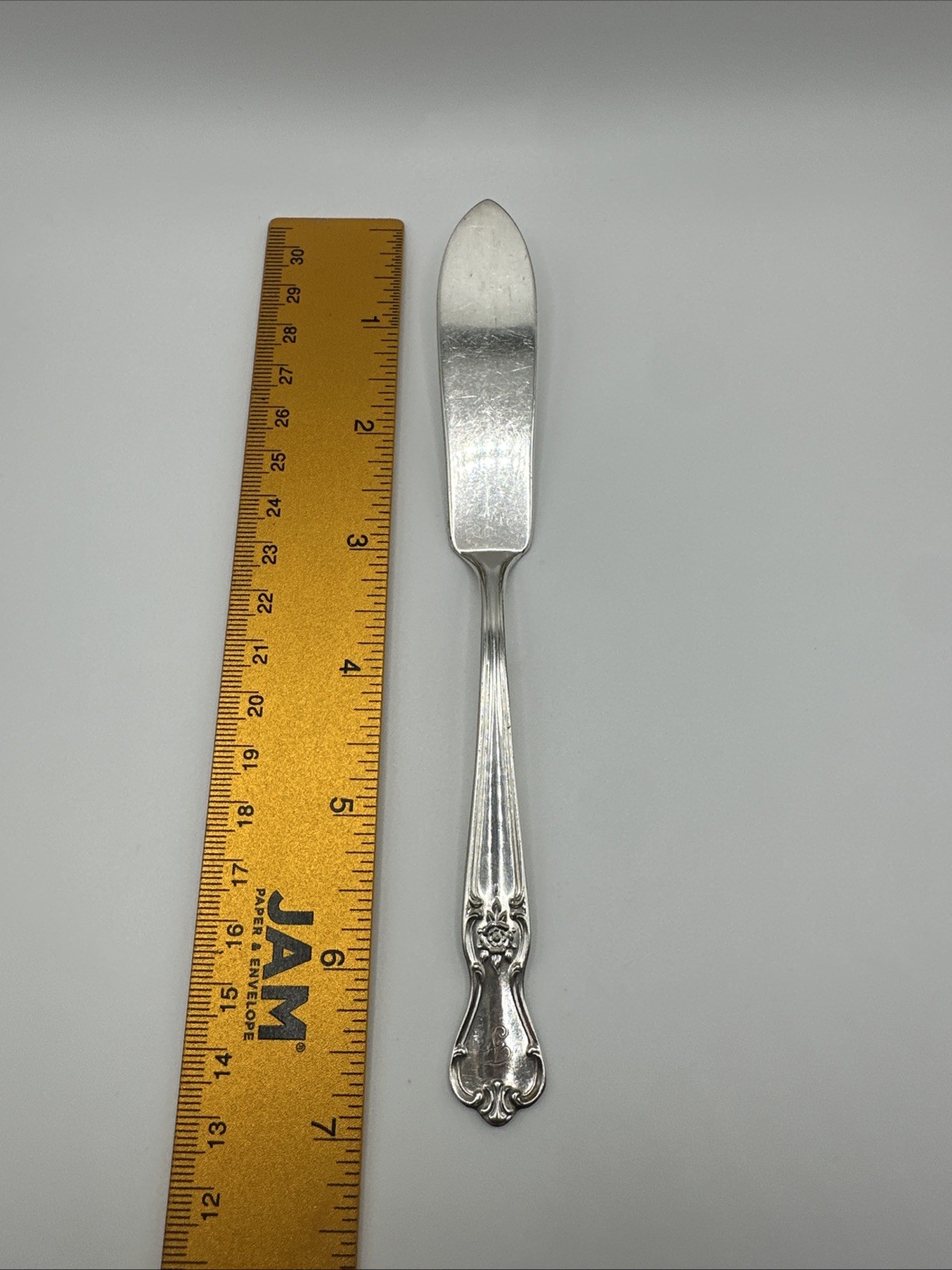 International Silver Old Company Plate “F” Signature Rose Master Butter Knife