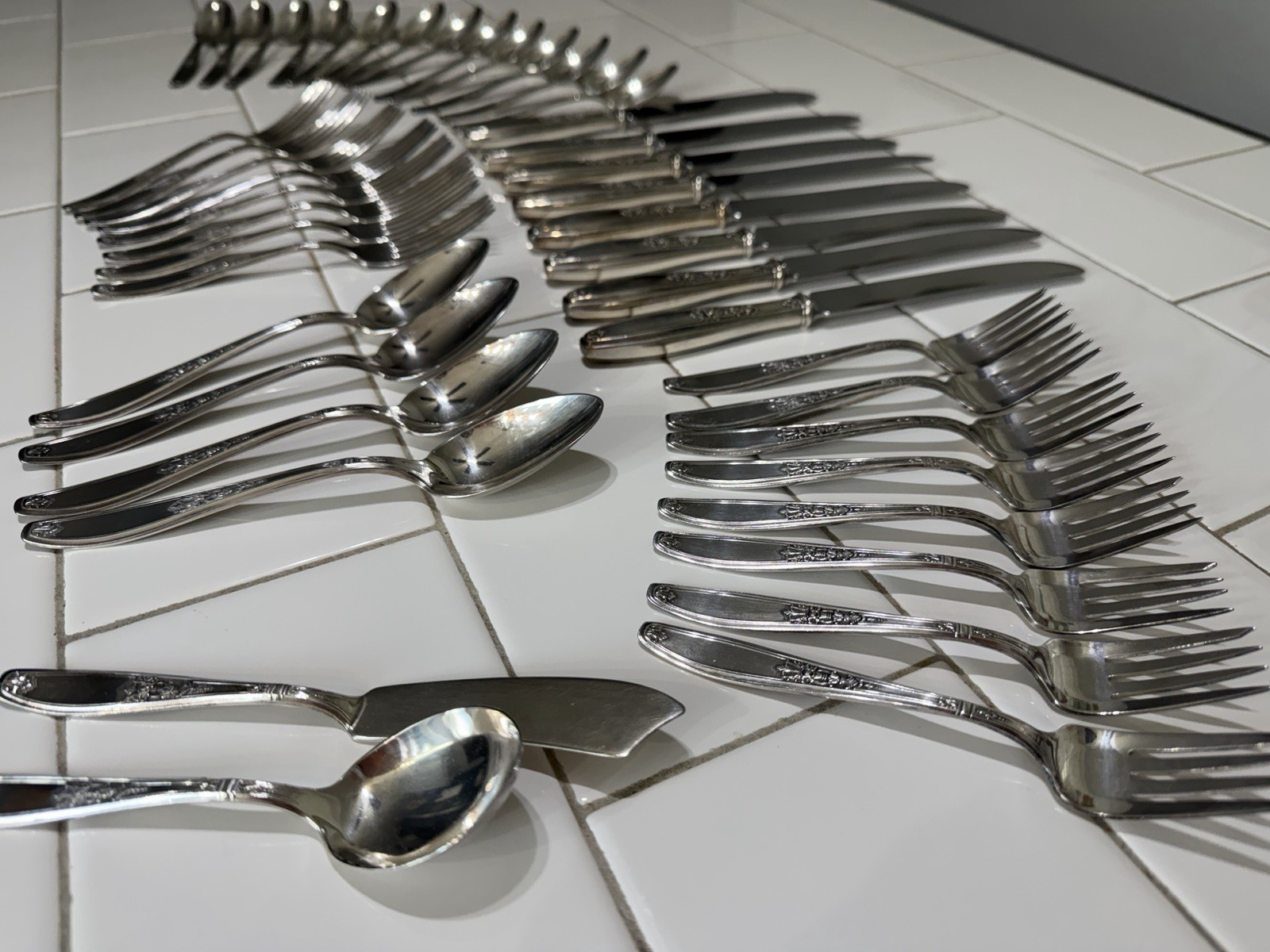 1847 Rogers Bros Silverplate Flatware Set Ambassador Silverware 43 Pieces