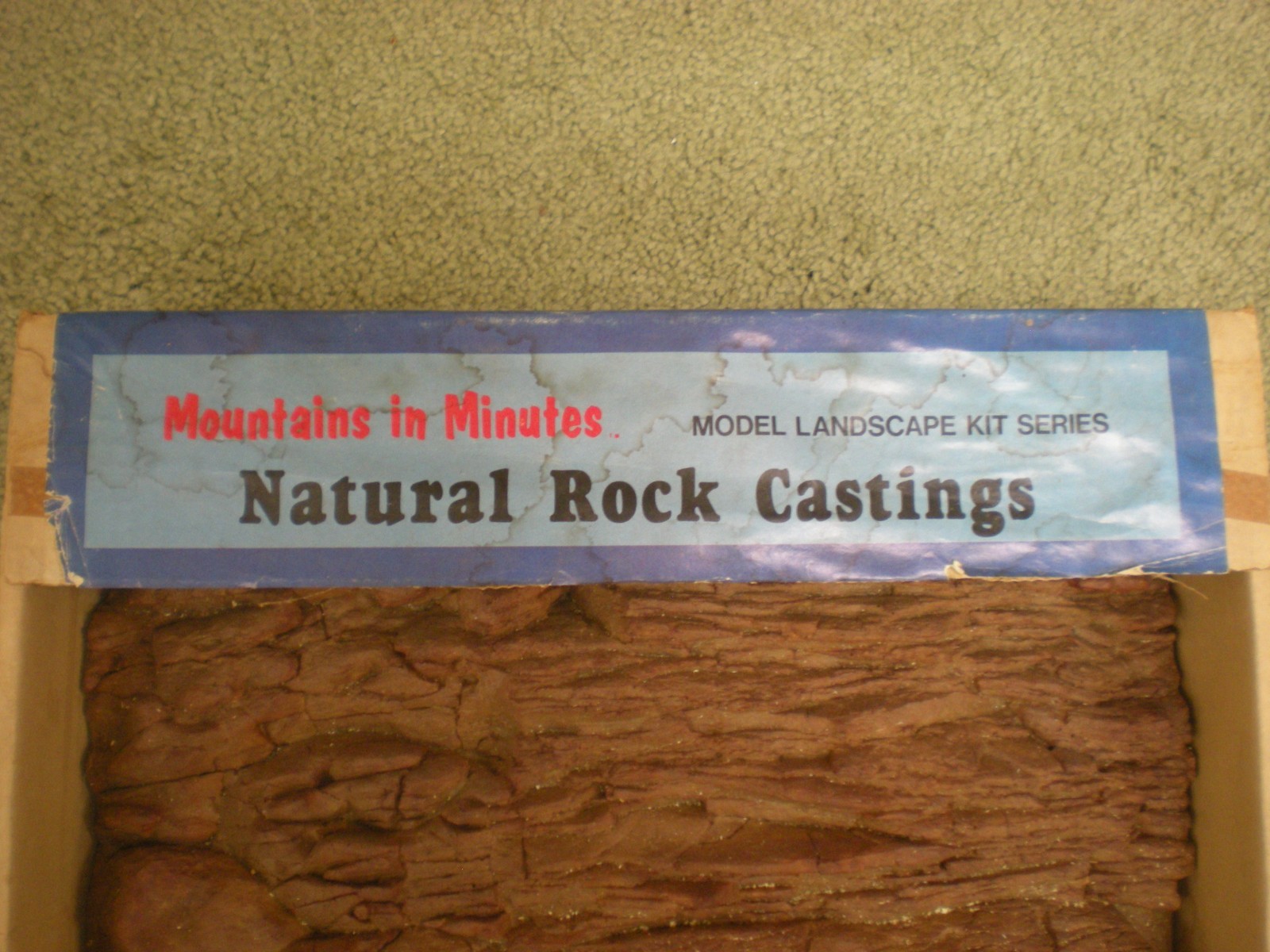 #804 RED ROCK NATURAL ROCK CASTING