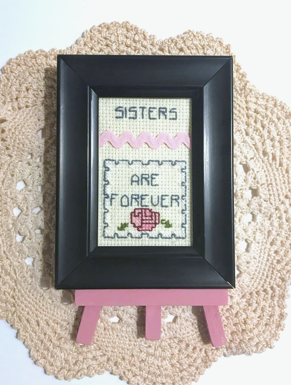 Primitive mini cross-stitch–SISTERS ARE FOREVER- frame w/glass + wooden easel