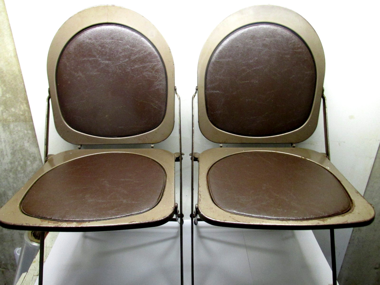 40’s Pair BTC HOSTESS Folding Chairs Vinyl Steel Art Deco Industrial Bk. Fold