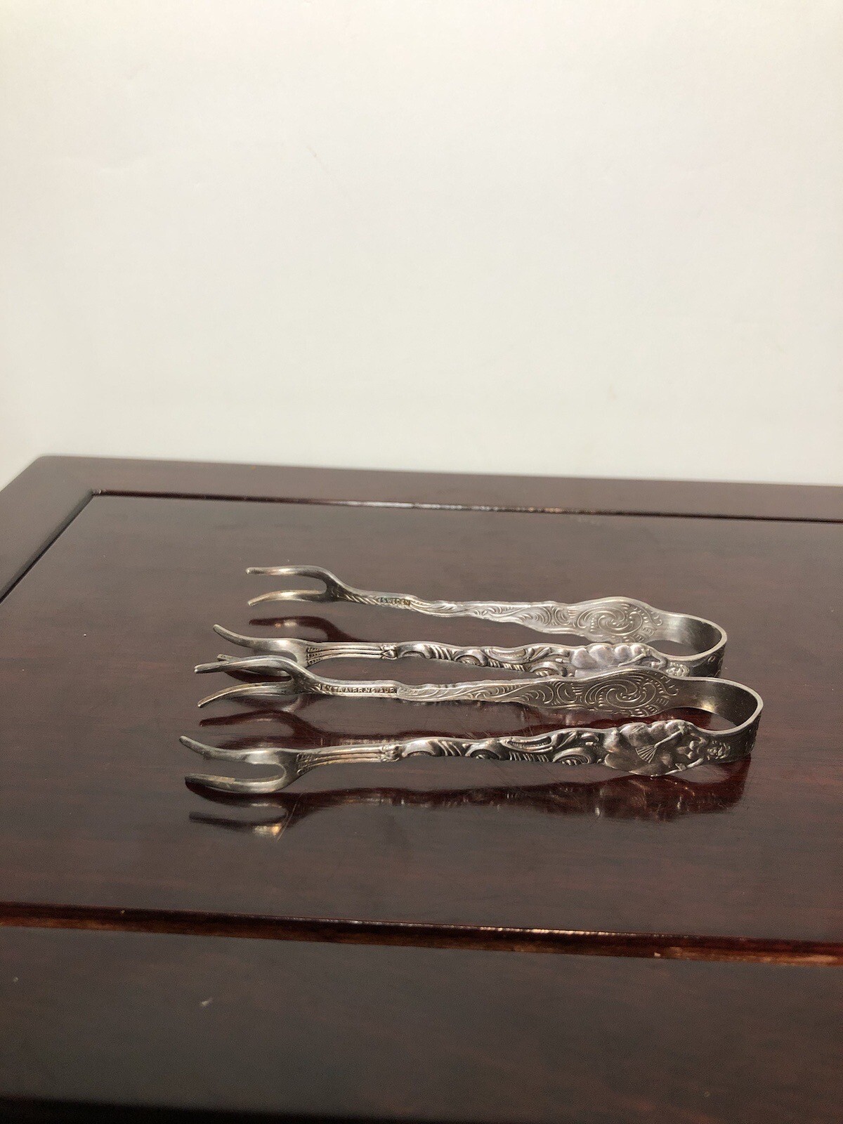 2 VINTAGE NILS JOHAN SWEDEN 4″ EXTRA PR.NS.ALP SILVER PLATE SUGAR TONGS