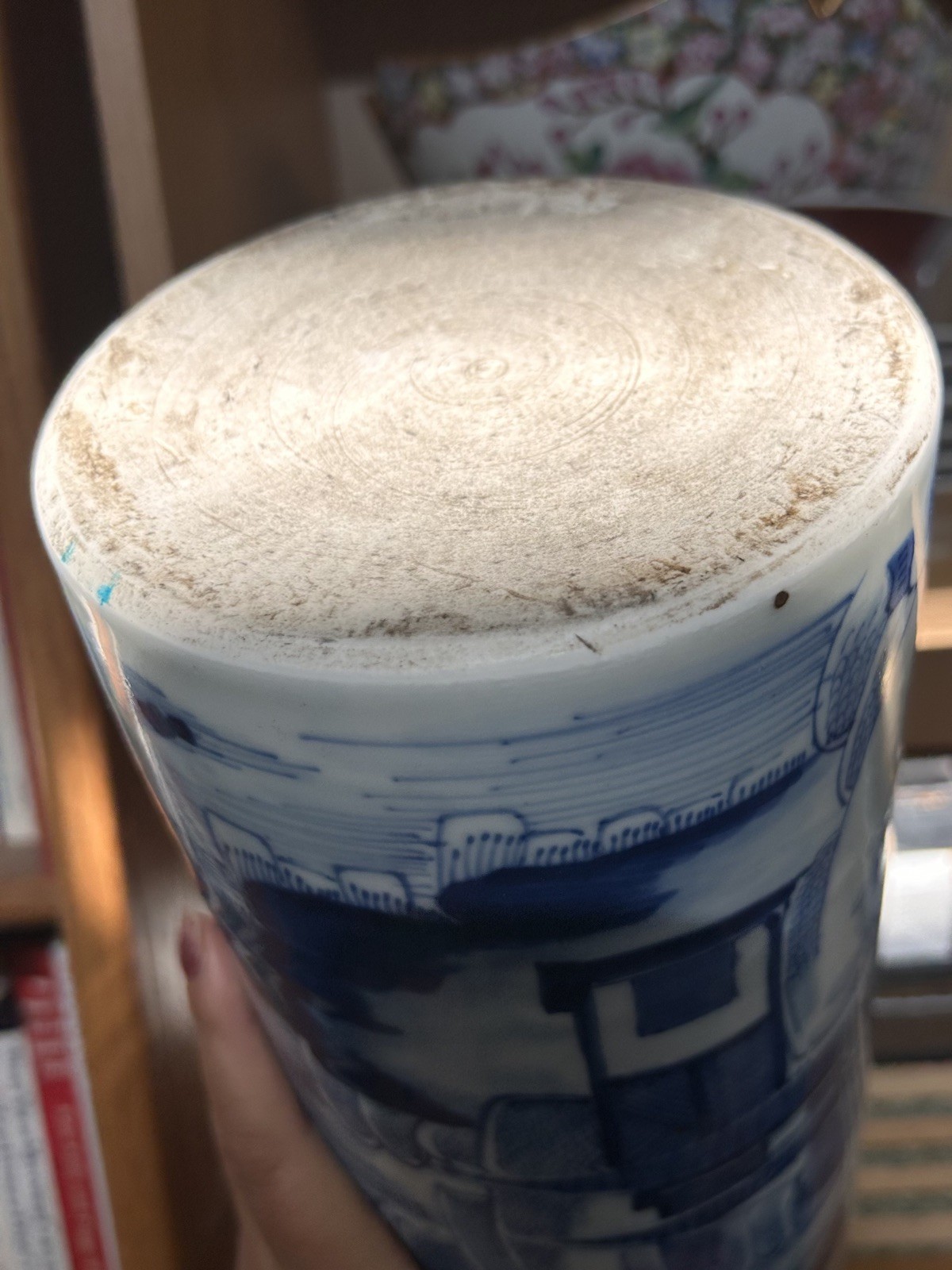 Rare Qing dynasty Shunzhi period Blue and White Mountain Landscape Vase