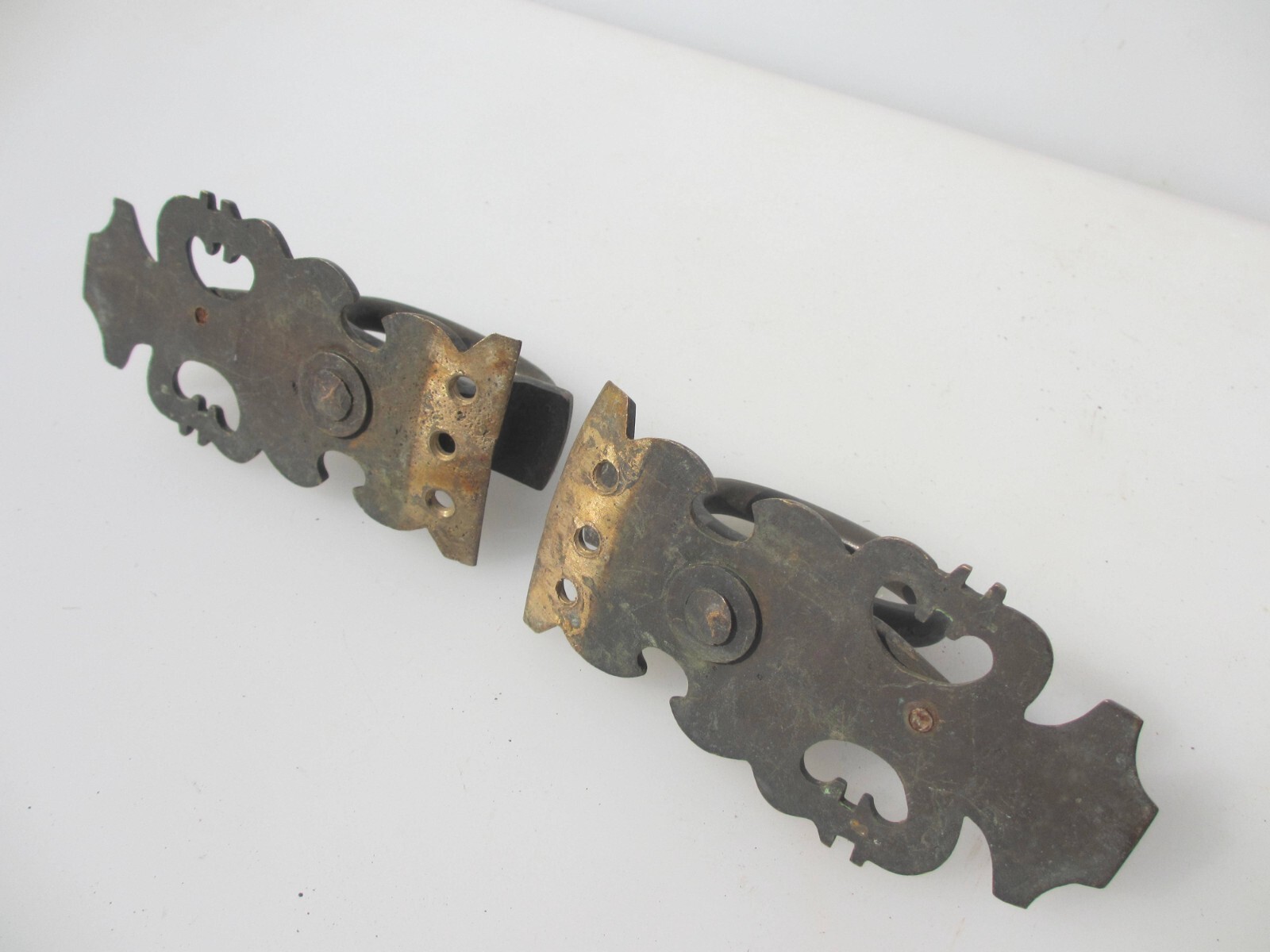 Victorian Brass Handles Pulls Chest? Antique Old Vintage — MYSTERY ITEMS —