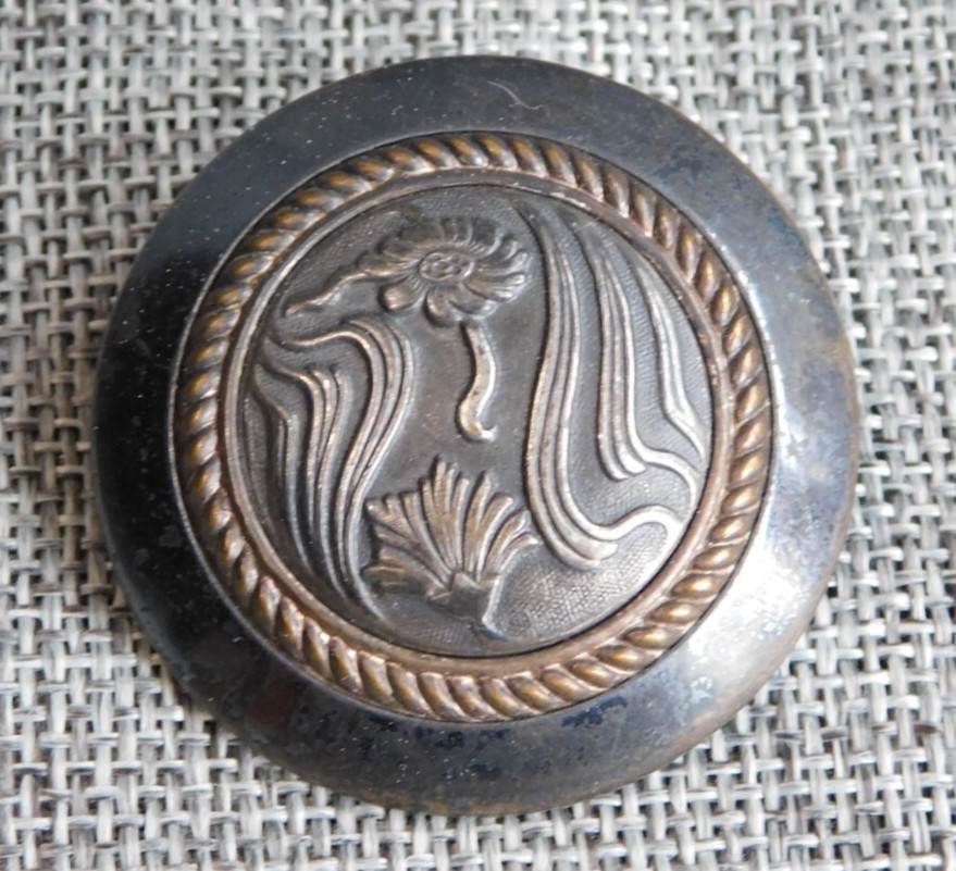 Antique Vtg Buttons Art Nouveau Aprox: 1-5/8″ #1120-F