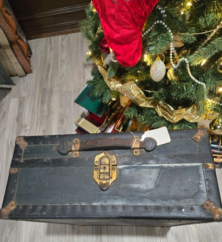 ANTIQUE HARTMANN Tourist Train Ship Steamer Trunk Wardrobe 1920’s FURNITURE