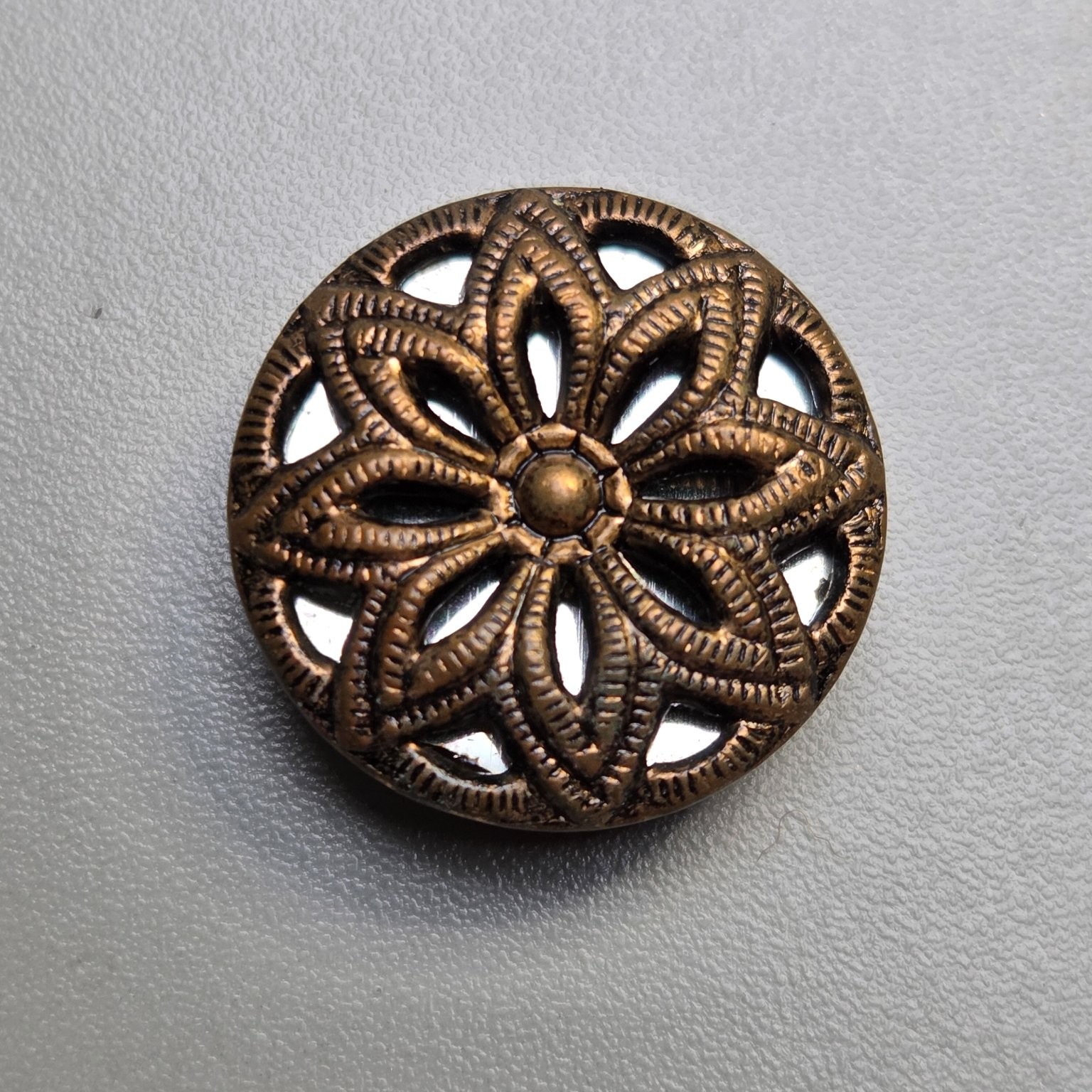 Antique Brass Button Floral approx. 11/16 in Self-Shank Openwork