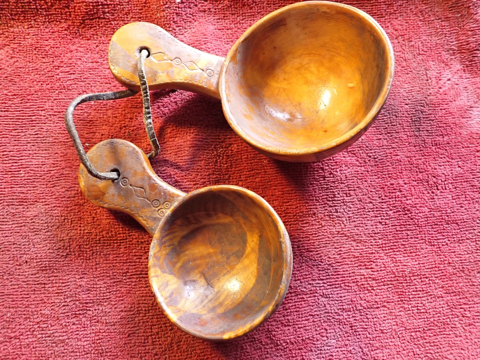 Lot of 2 HANDCARVED DECORATED VINTAGE WOOD DRINKING CUPS KUKSA SWEDEN SWEDISH