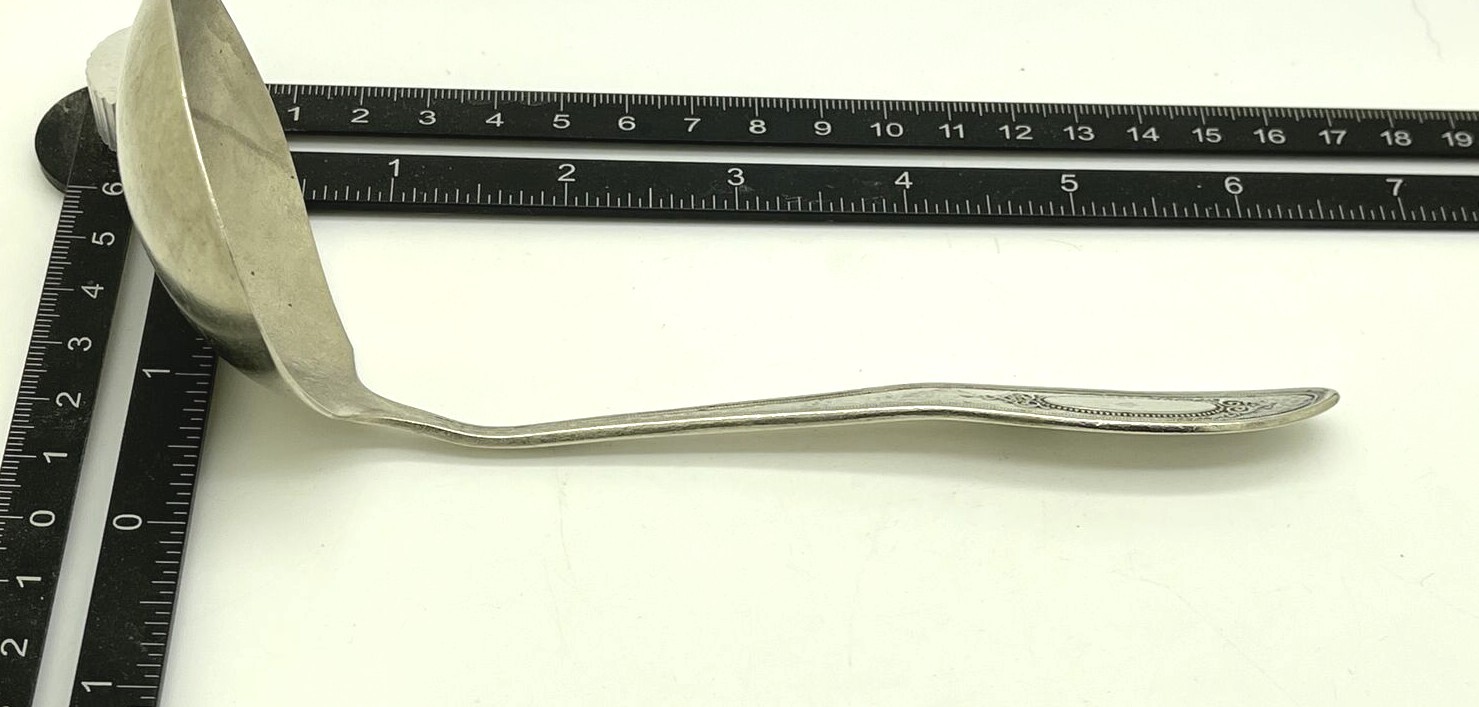 Monroe Silver Co Vassar Pattern Cream & Sauce Silver Plate Ladle vtg/antique