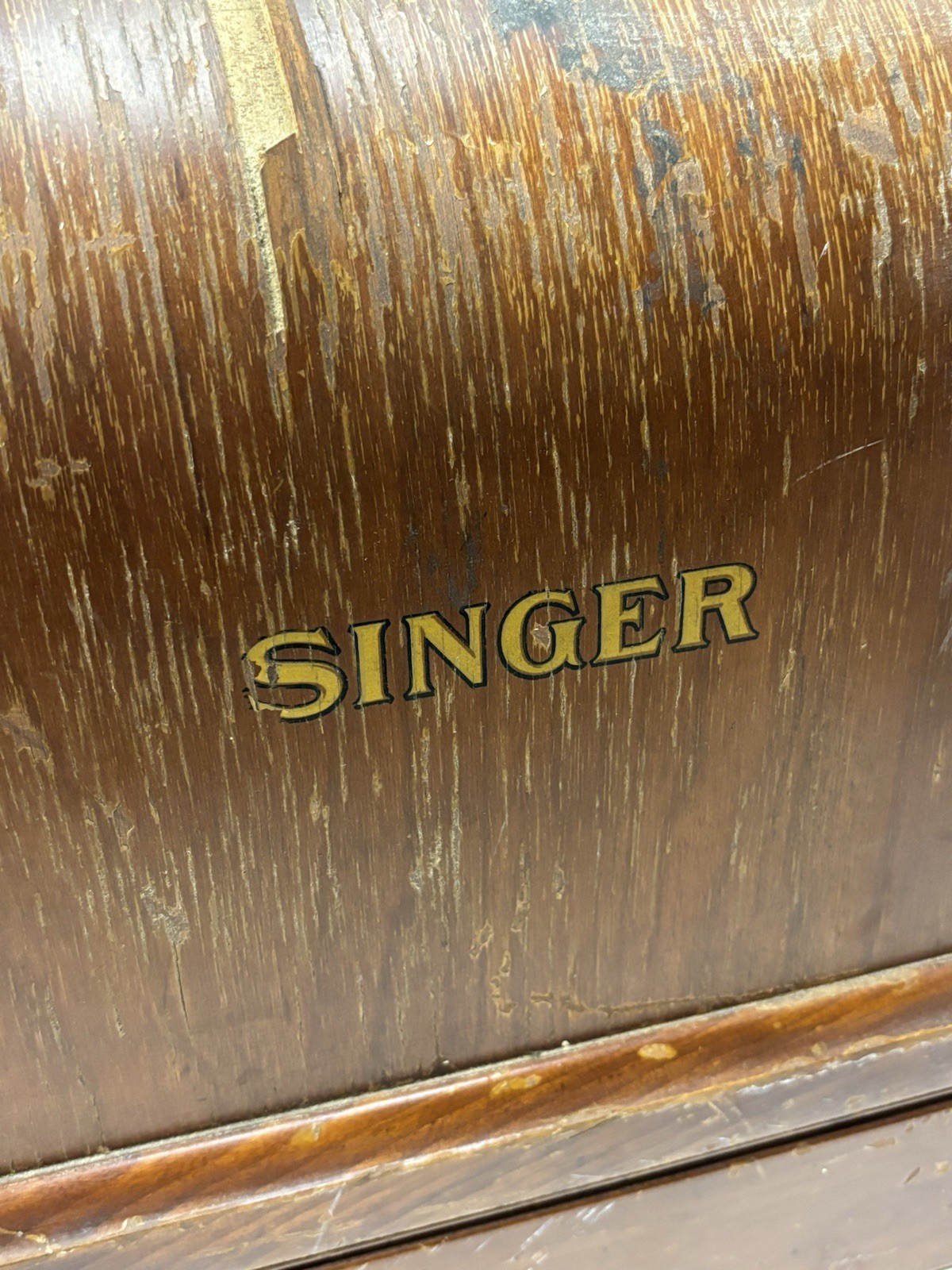 1919 Singer Sewing Machine Model 66 Red Eye G7166634 Rough Case FOR PARTS/REPAIR