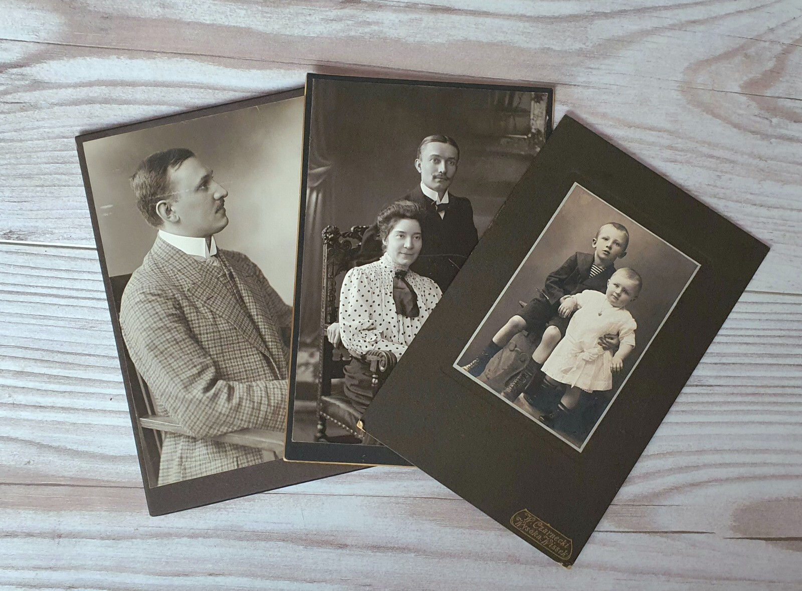 3 antique cabinet photographs of poses around 1900 by Udo Mertens, family…