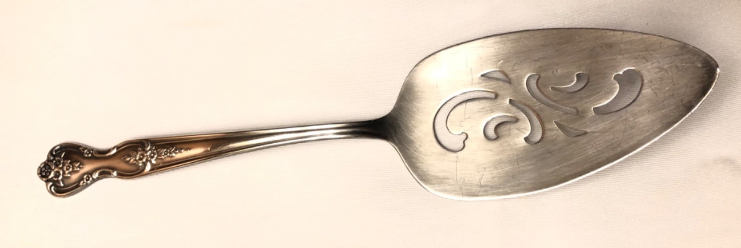 Pie/Cake Server Vintage Wm Rogers MFG Co Extra Plate Magnolia/Inspiration 1951