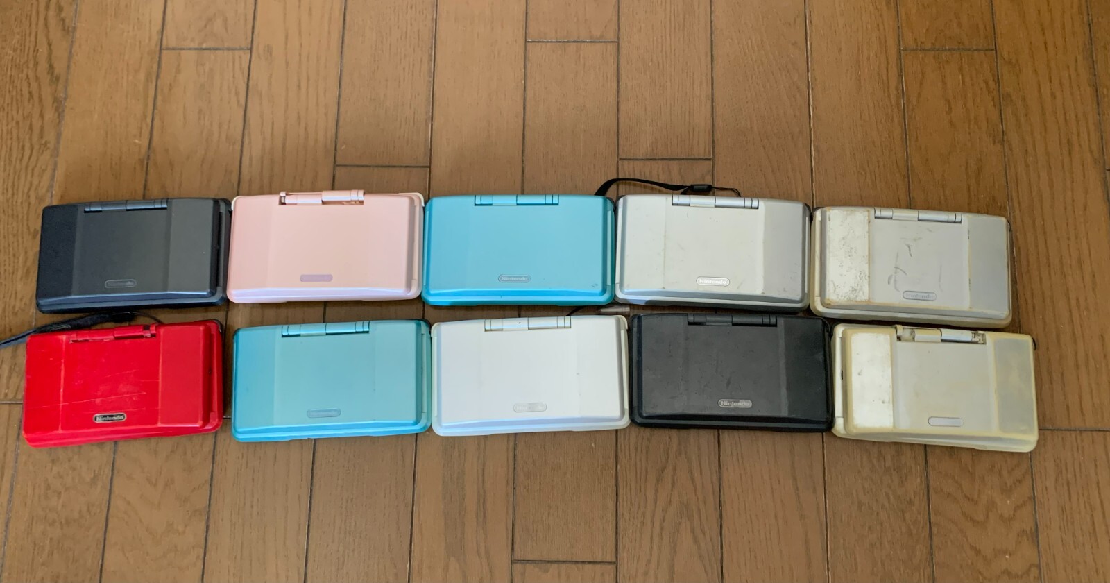 Nintendo DS Console for Parts or Repairs Lot of 10 / random color Console