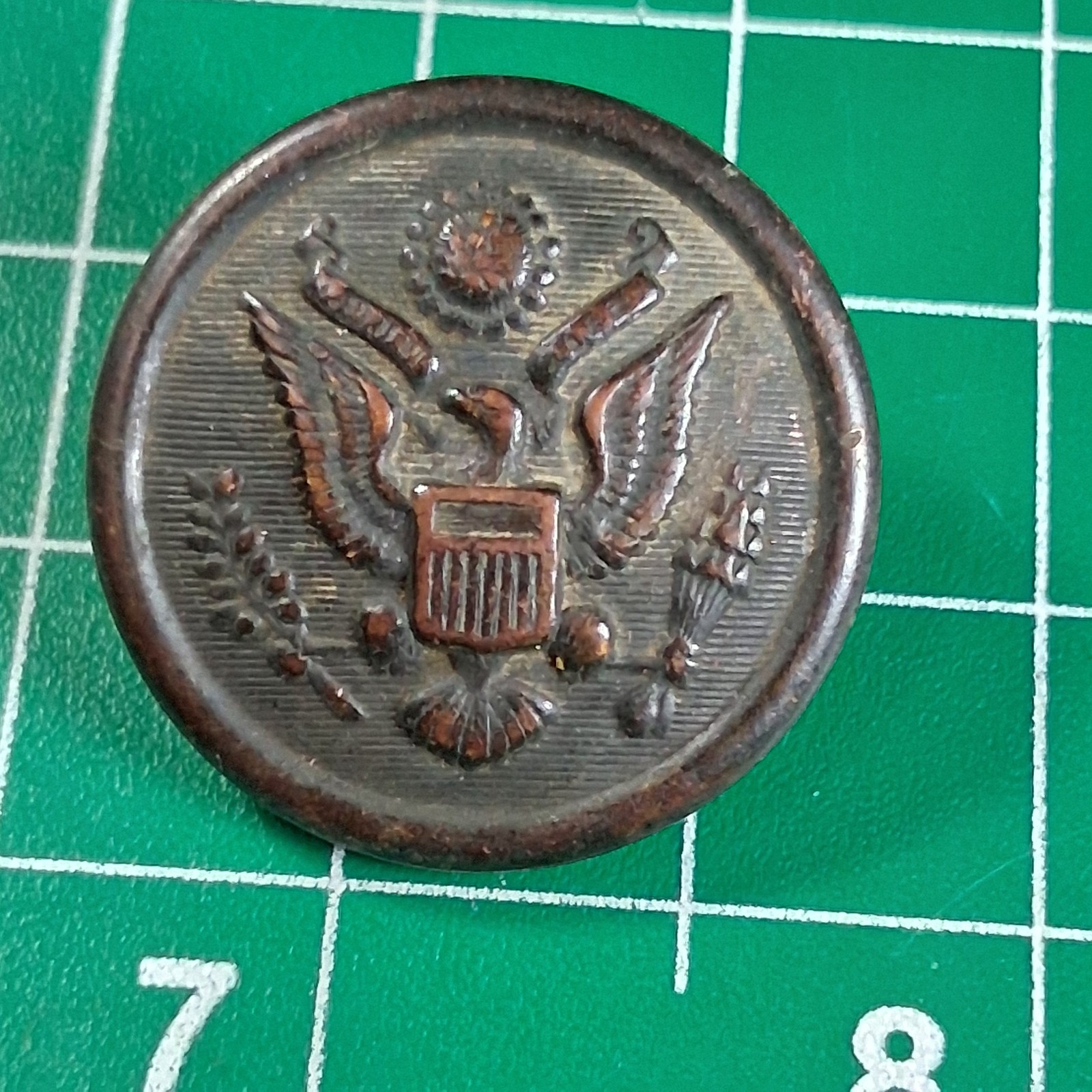 Vintage The Austin Co. Round Bronze US Navy Artillary Eagle Button