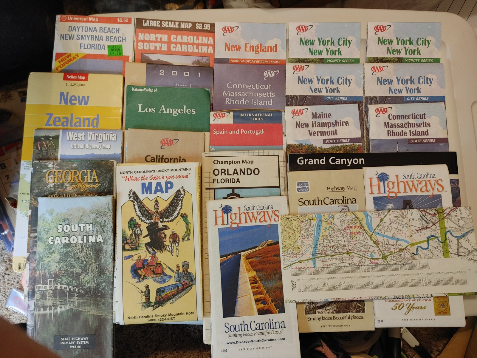 VINTAGE MAP LOT 25 ROAD MAPS 1965, 1989, 1999, 2011, SC, GA, NYC, FL, NZ, ETC