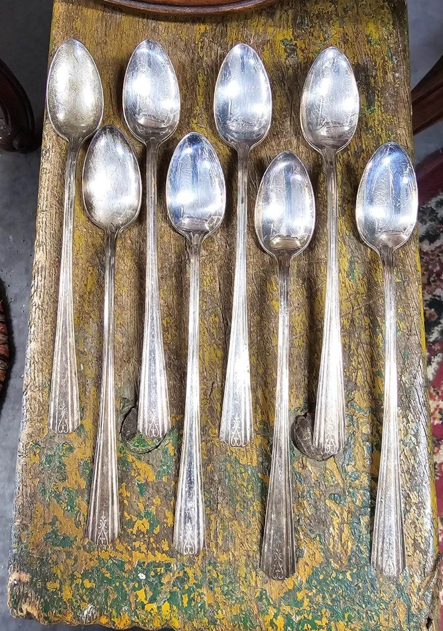Lot of 8 Avon Iced Tea Spoons 1847 Rogers Bro Wm Rogers & Son Silverplate