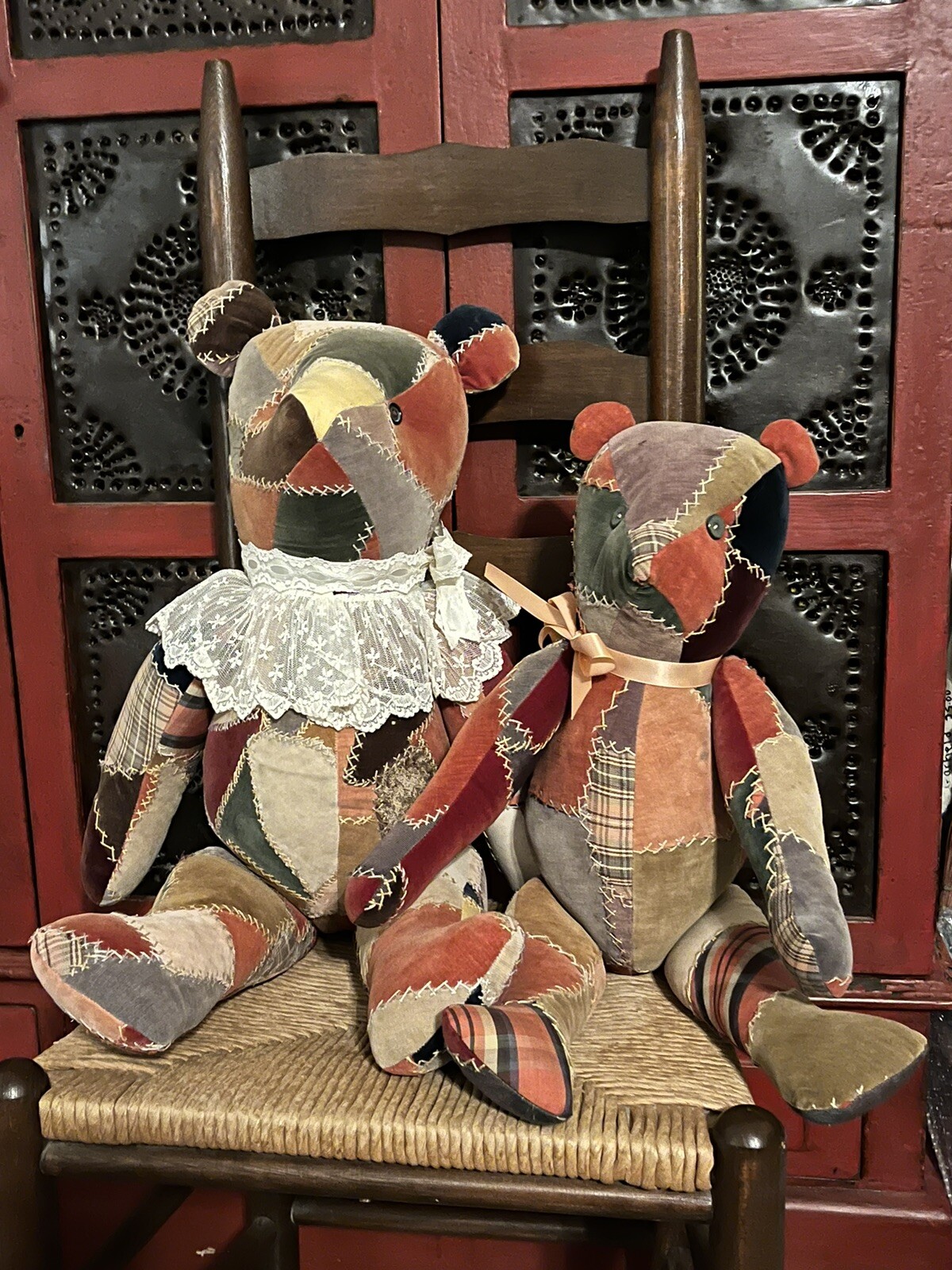 Blossom Bucket EASTER Spring Formal Bunny RaBbit Primitive Folk Art E. SMITHSON