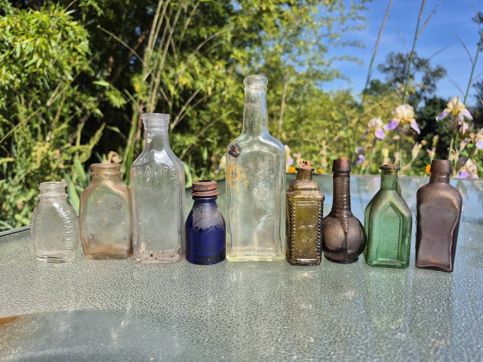 Antique Vintage Apothecary Bottle Bayer Midol Vicks Blue Ribbon Tawain Rep Lot 9