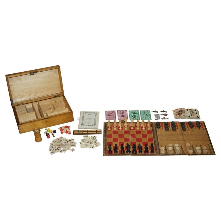 LOVELY CIRCA 1880 VICTORIAN WALNUT GAMES COMPENDIUM CHESS HORSE RACING DICE