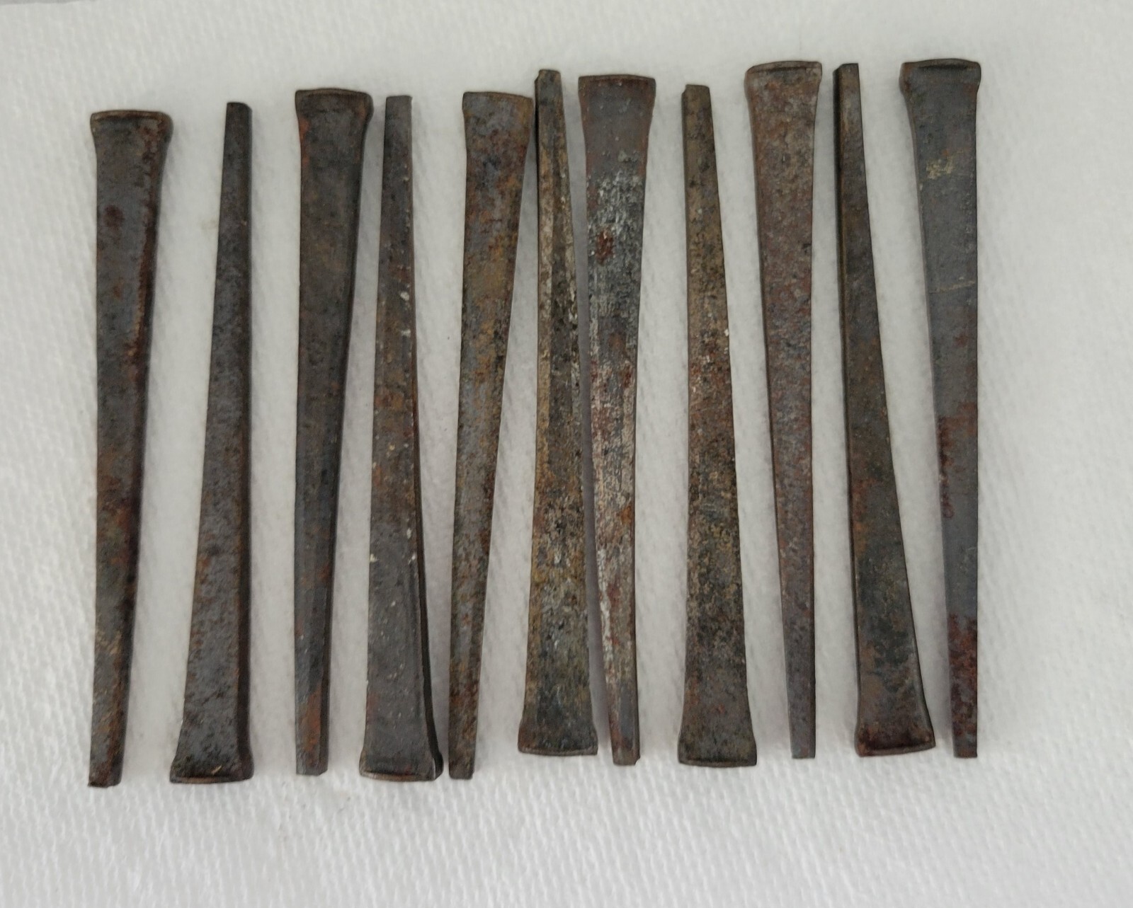 Antique Rosehead Cut Flooring Nails, 8 oz