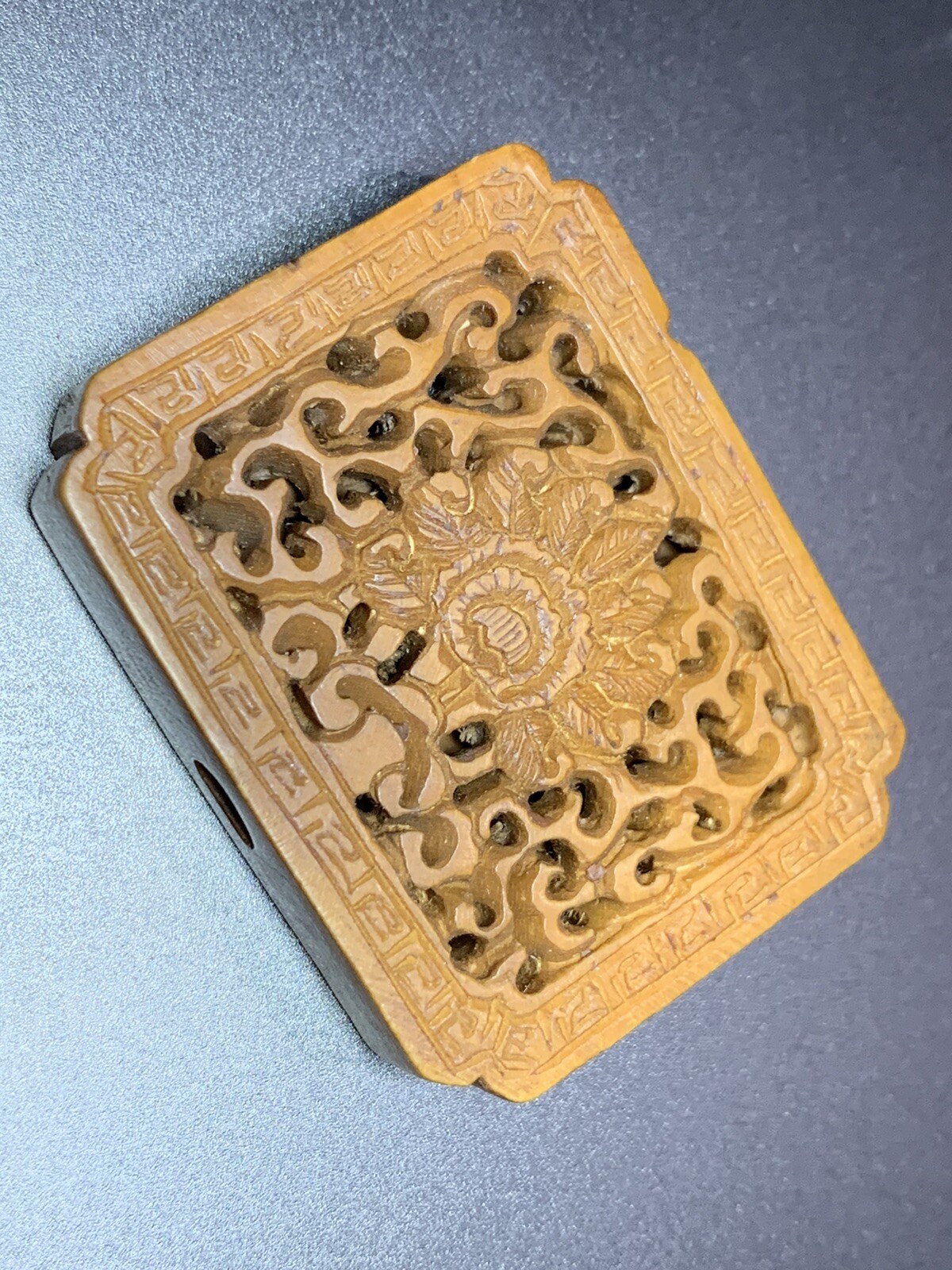 Vintage Carved Chinese Wood Wooden Large Pendant 1.5″ x 1.25″ Beautiful Detail