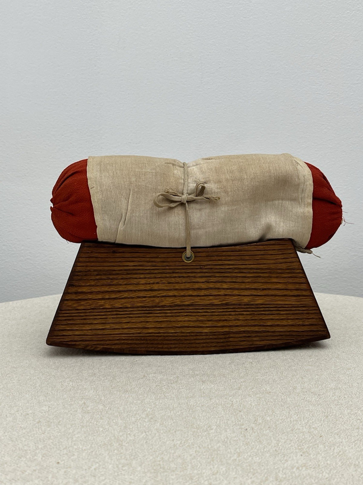 🟡 Antique Takamakura Traditional Japanese Maiko Geisha Wooden Roll Neck Pillow