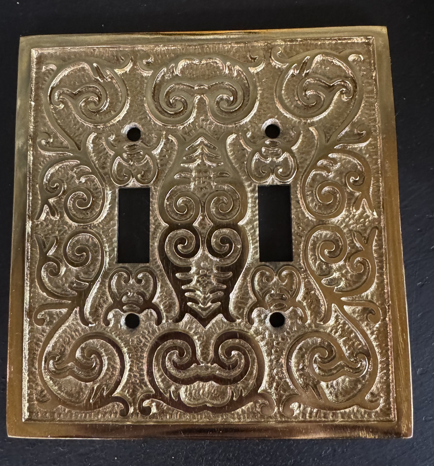 Metal Double Two 2 Toggle Light Switch Cover. Scroll Ornate wall plate Fleur DE