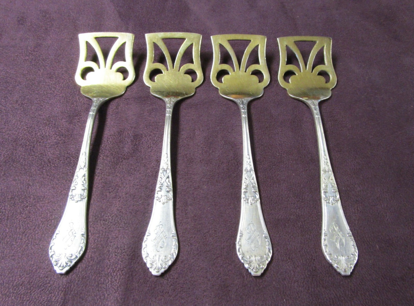 ROMANSKI Pattern FRAGET 4 Petit Four Lifters Silverplate CH Monogram 1896-1915