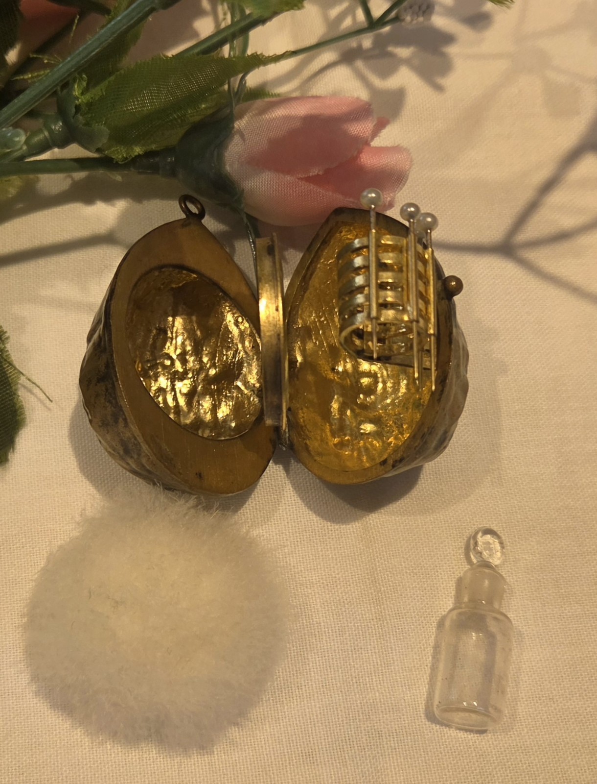 💐 ANTIQUE MINIATURE WALNUT CHATELAINE ETUI W COMPACT + PUFF & SCENT BOTTLE 💐