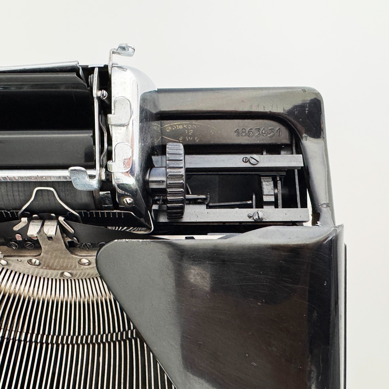 partly working read description ERIKA 10 Typewriter | 1950s |UPS 3Day to US/CAN