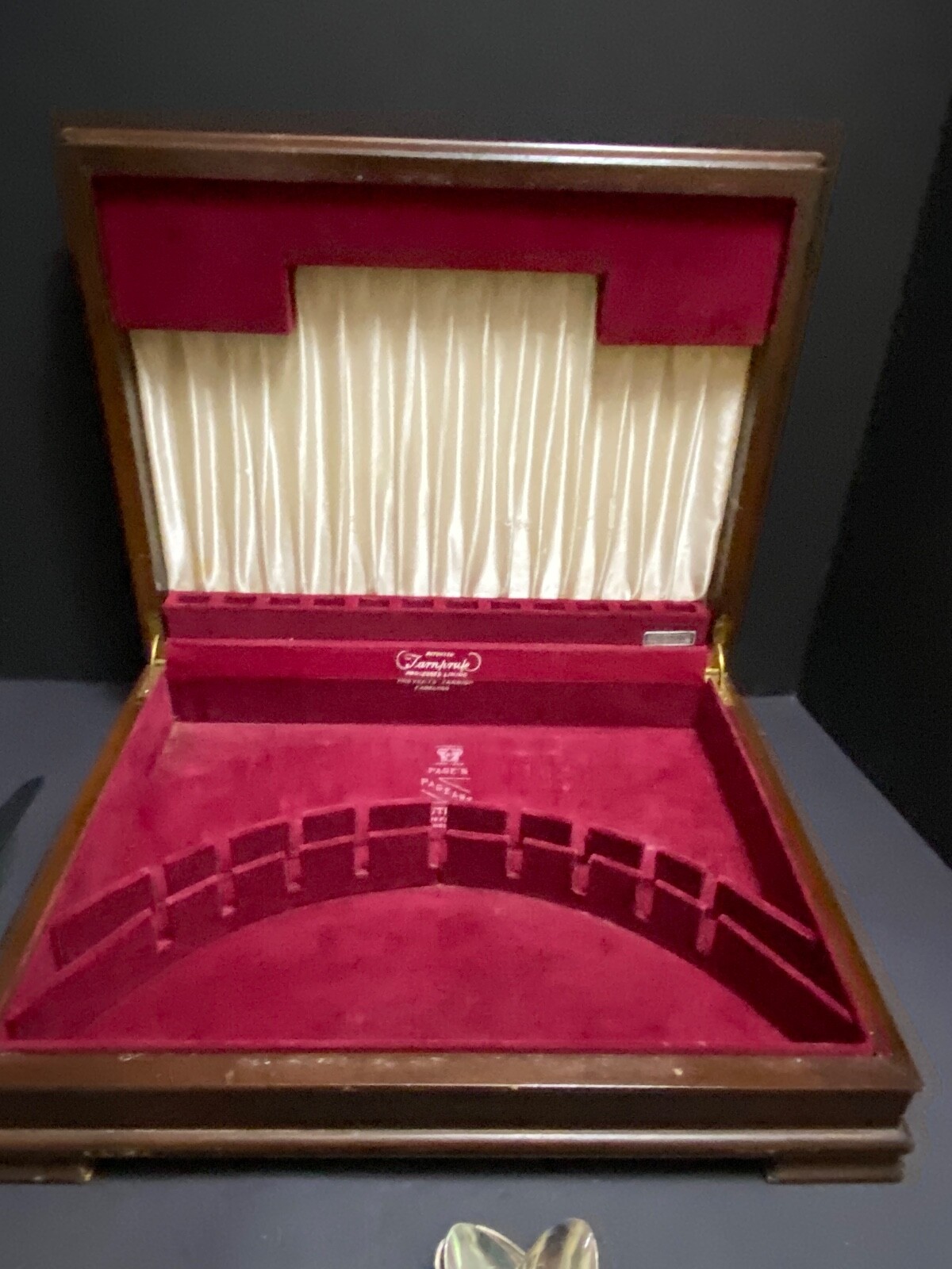 Daybreak Elegant Lady Silverplate Flatware Set Boxed 40 Pc Rogers International