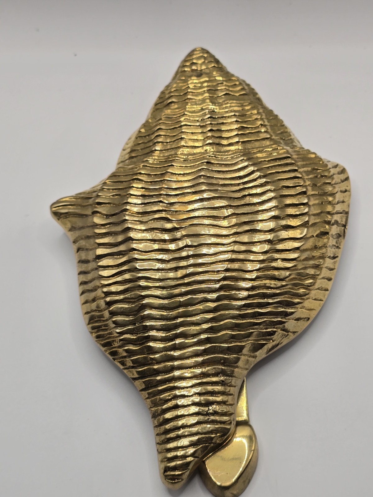 Vintage PFW mark Brass Conch shell door knocker EUC Taiwan 7 in. and 1.3 lbs