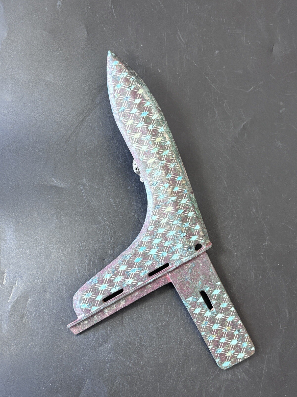 China bronze weapon Ge Inlaid gems&silver Geometric pattern dagger-axe 错松石戈