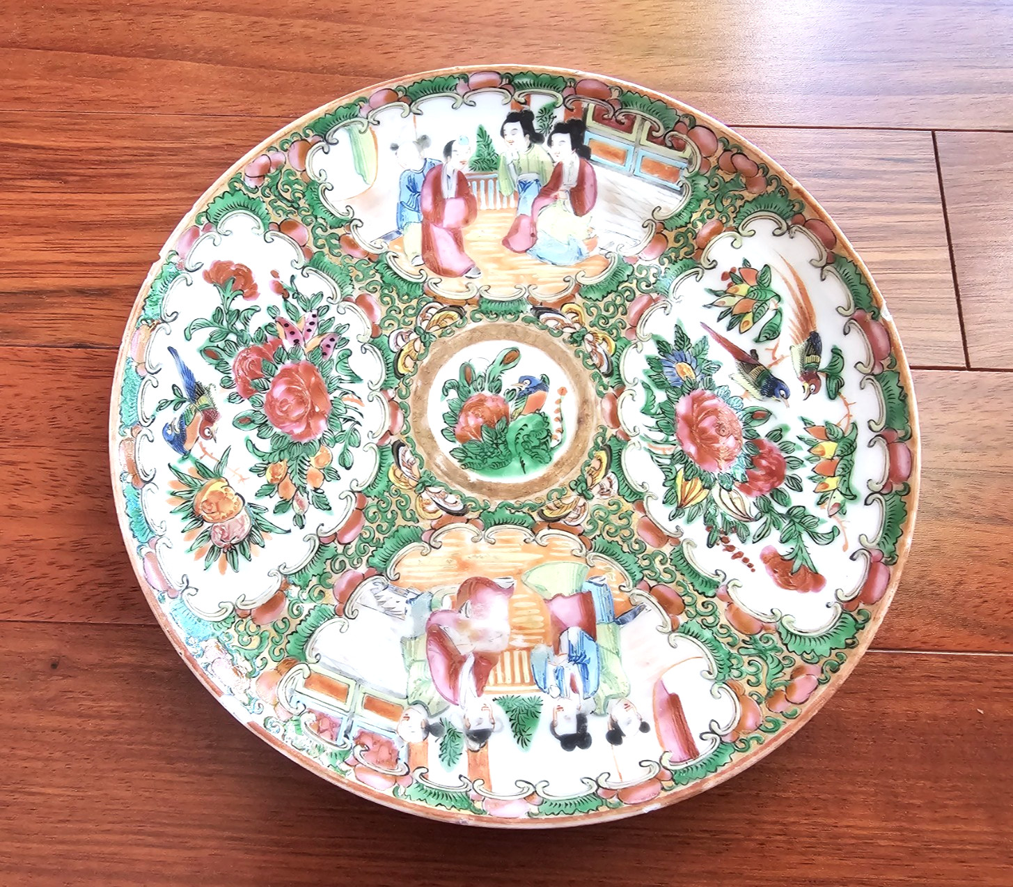 Vintage Chinese Porcelain 8 1/4″ Famille Rose Fencai Medallion Plate