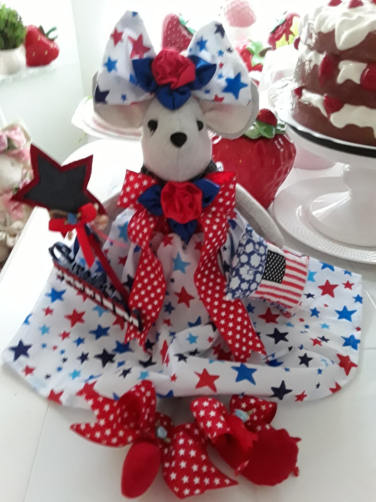 PATRIOTIC AMERICANA DRESSED LADY MOUSE DOLL W/ QUILTED STAR + FREEDOM ORNAMENTS