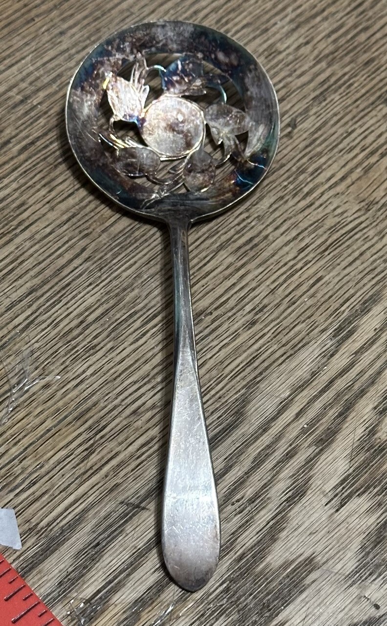 Original Rogers 7 5/8″ Tomato Server International Silver Minimalist