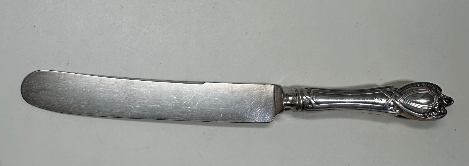 Rogers, Lunt & Bowlin – Monticello Sterling Silver Dinner Knife 9 1/2” / 1 pc