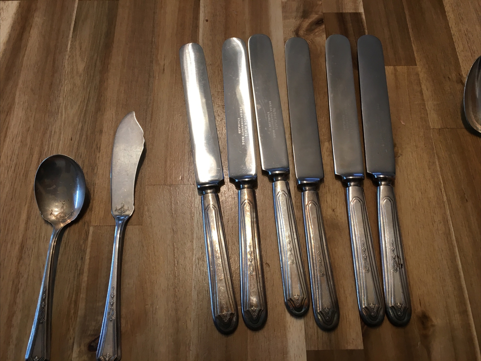 Oneida Community DUCHESS PATTERN Silverplate 1923 Knife Spoon Fork 26 Pcs Vgc
