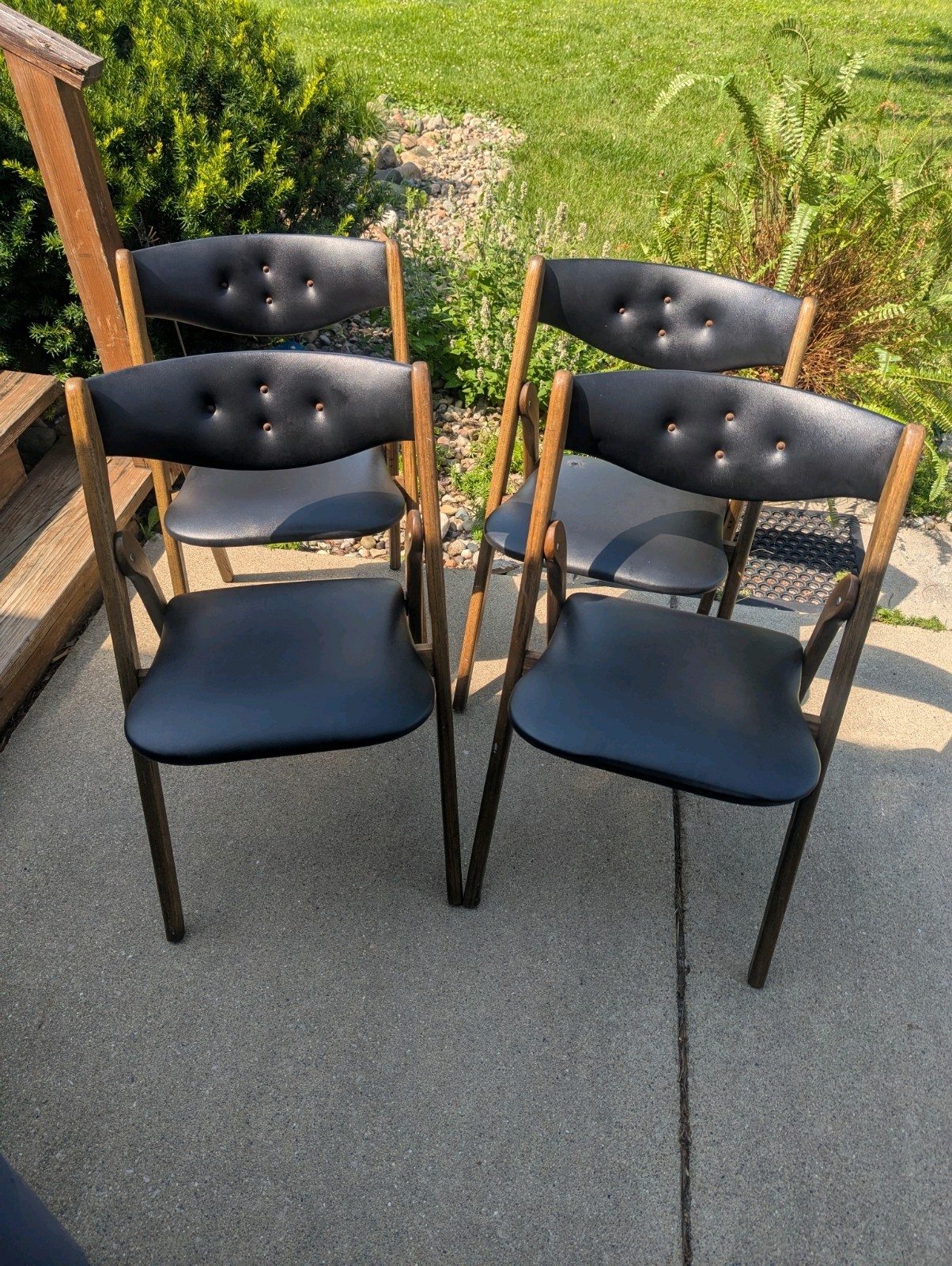 Vintage MCM Coronet Wonderfold Folding Chairs Set of 4 Black Vinyl