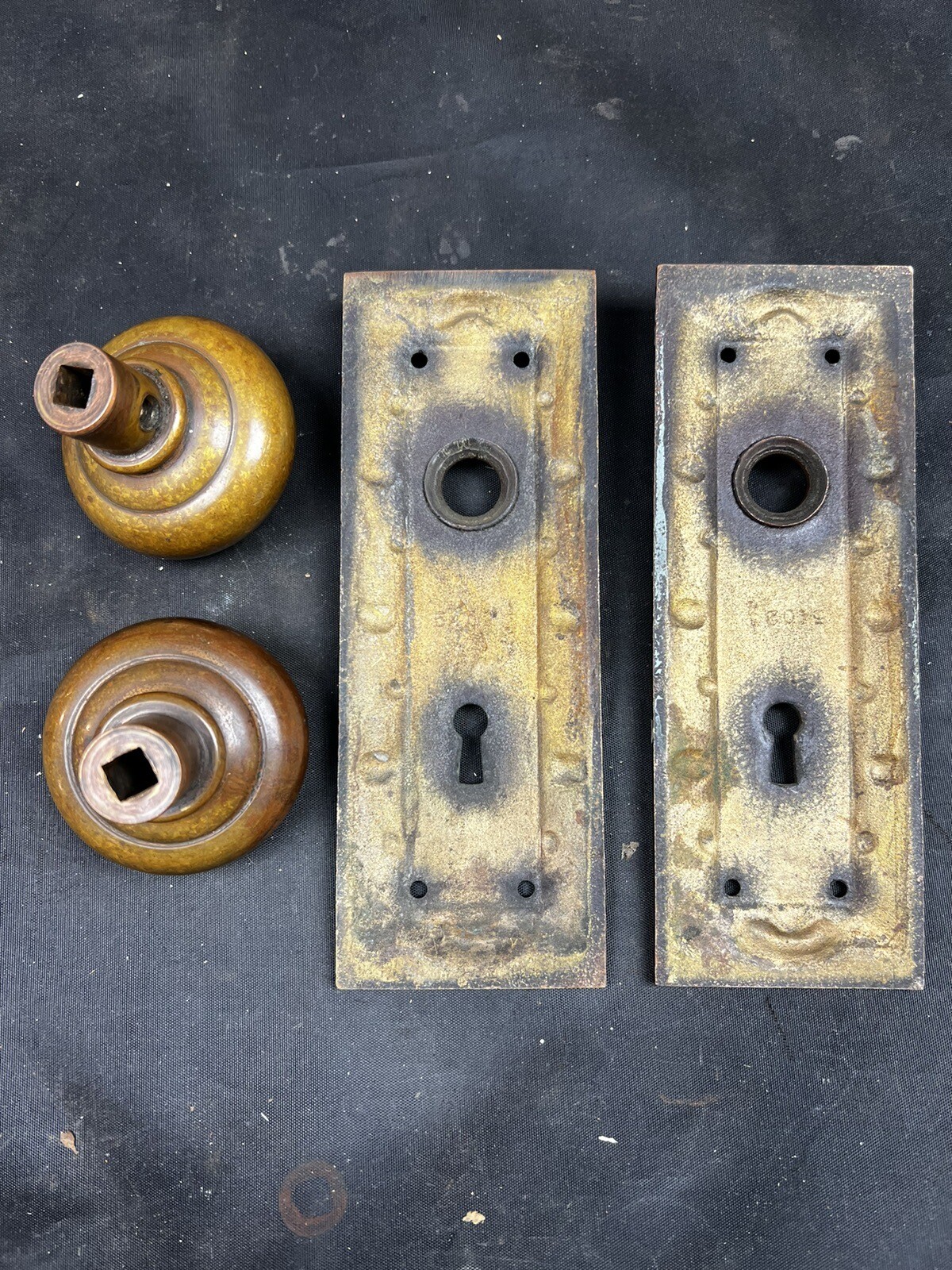 Corbin 1900 Parthenon Passage Set Knobs, Plates, Mortise H-42200